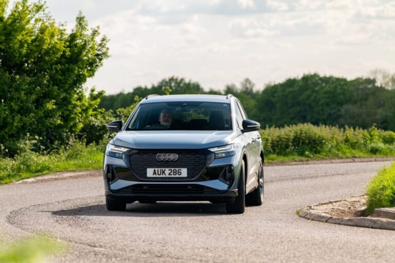 Review: Audi Q4 e-tron Black 2024
