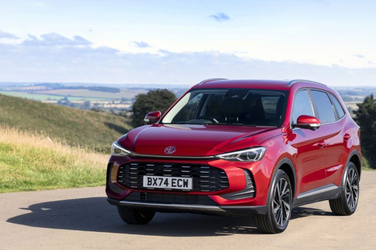 All New MG ZS Hybrid+ is ‘Best Hybrid Car’ at the 2025 Carbuyer Awards