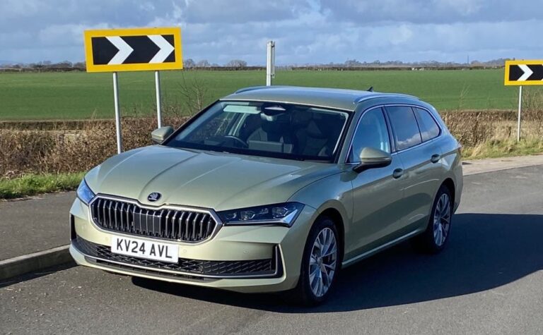 Review: Skoda Superb SE L Estate 150ps diesel 2025