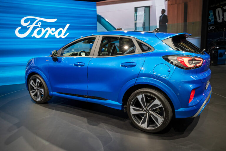 UK new car market records strongest February in 22 years